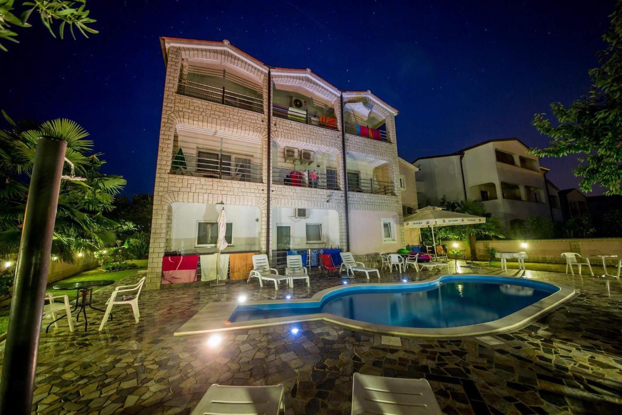 Villa Baldi -Apartmani Danny Tar-Vabriga Exterior foto