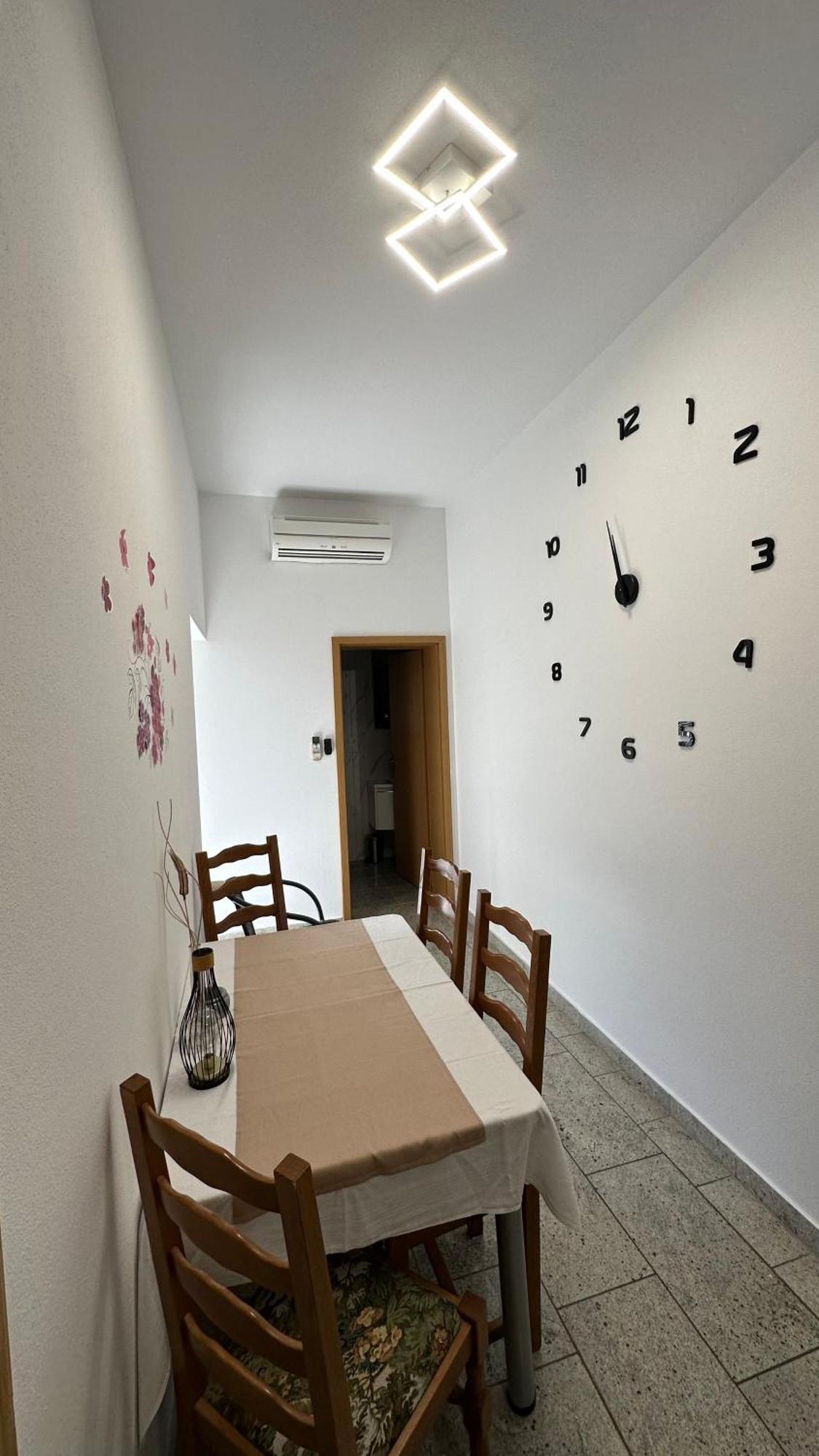 Villa Baldi -Apartmani Danny Tar-Vabriga Exterior foto